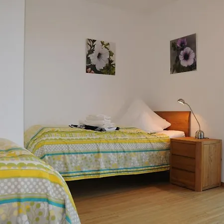 View Schiffstrasse *