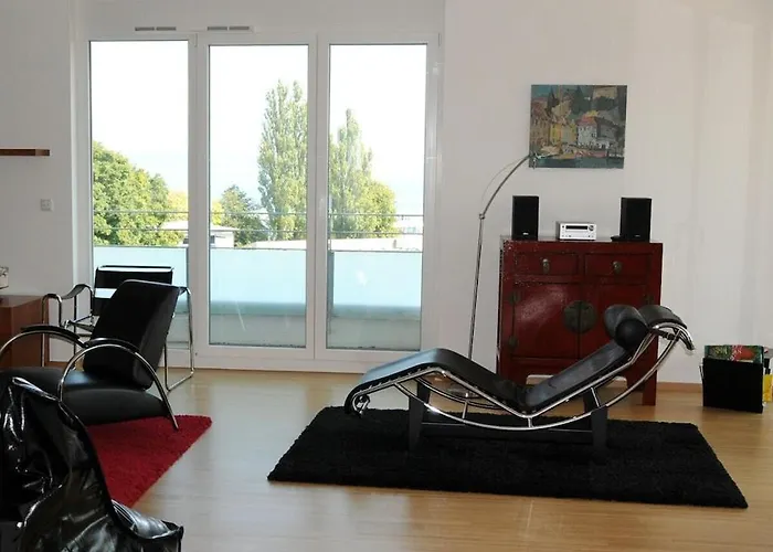 View Schiffstrasse *