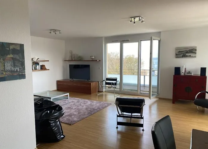 View Schiffstrasse *